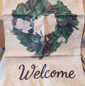 4-Small garden flags